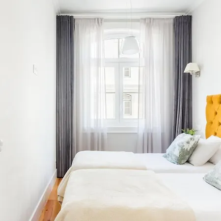 Augusta Street 213 - 3 Esq * Lisbon